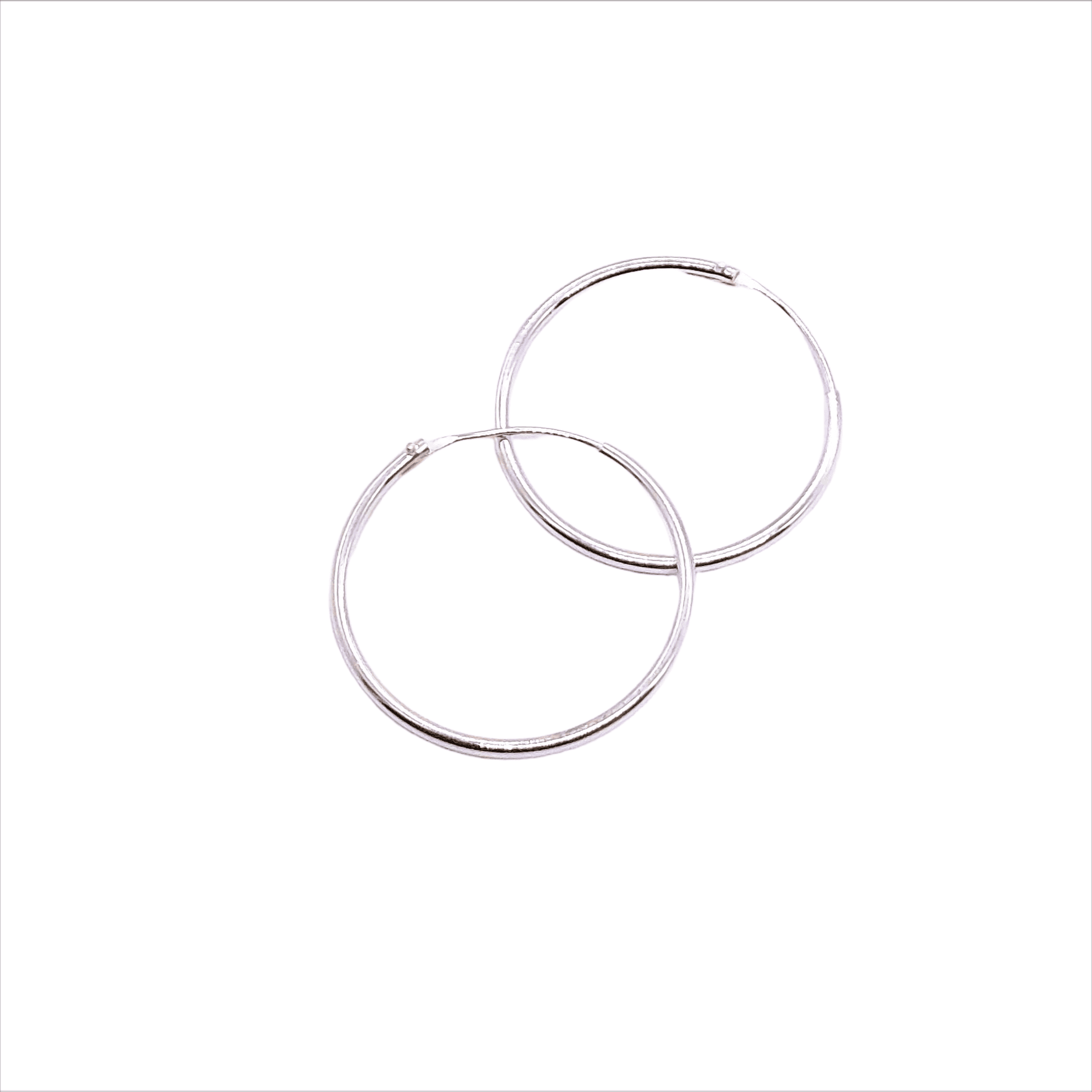pendientes-de-plata-phyllos-aro-24mm-fino-plateado-cualquier-ocasion-gioccosilver