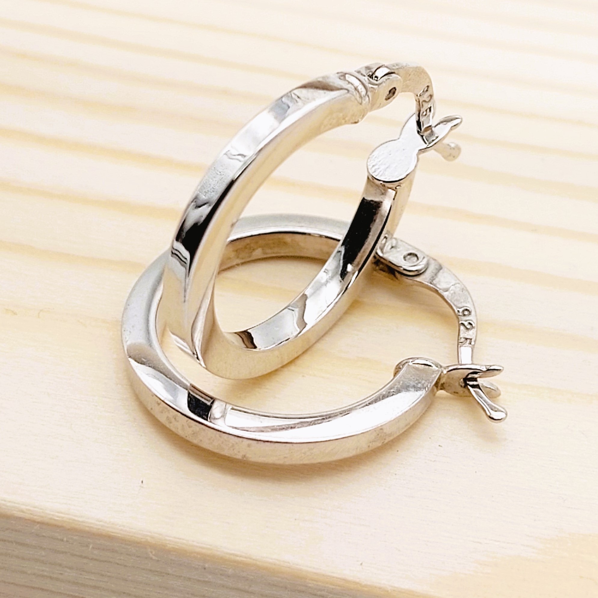 pendientes-de-plata-barbara-aros-25mm-rigidos-plateados-cualquier-ocasion-gioccosilver