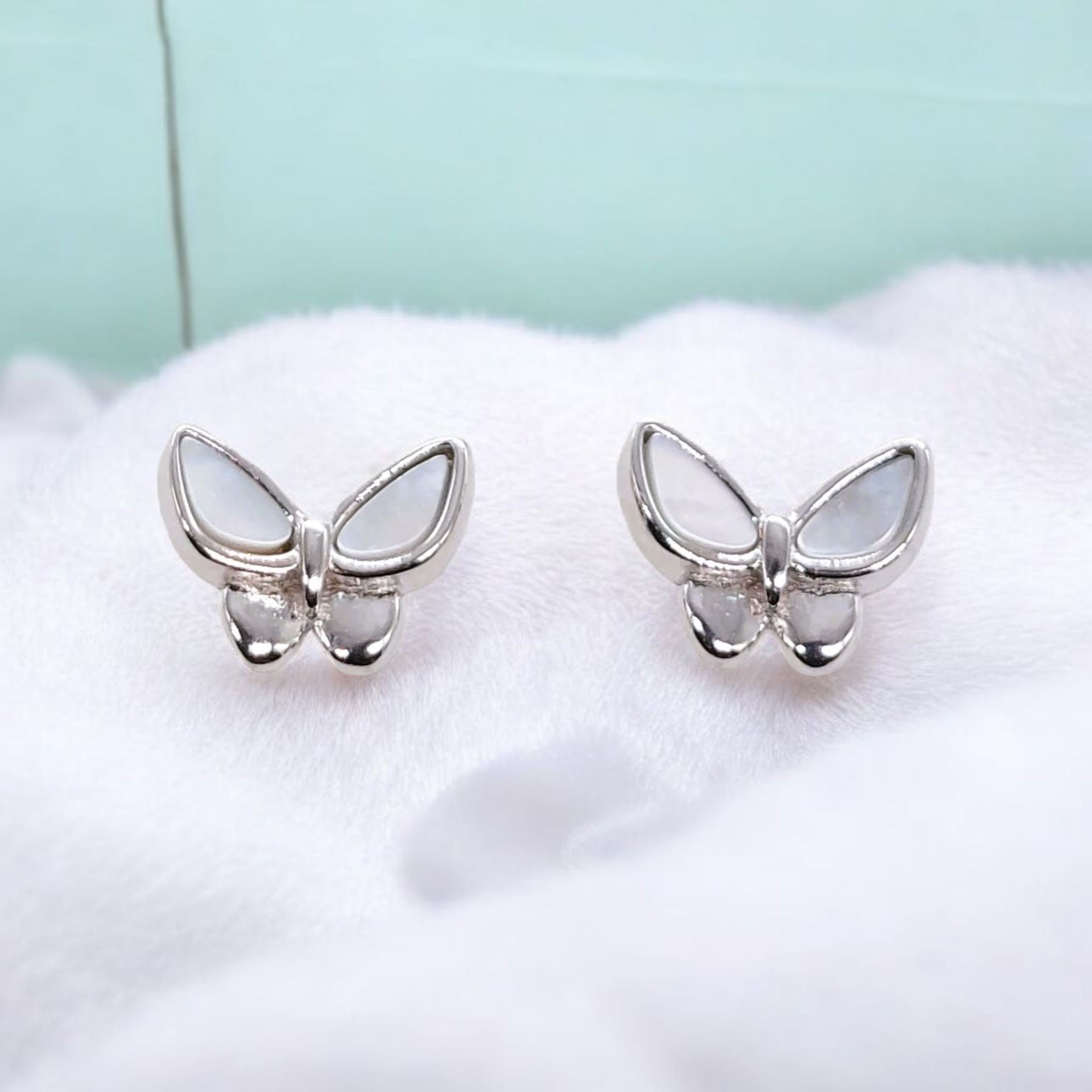 pendientes-basma-de-plata-de-ley-mariposa-esmalte-diario-giocco-kids-gioccosilver
